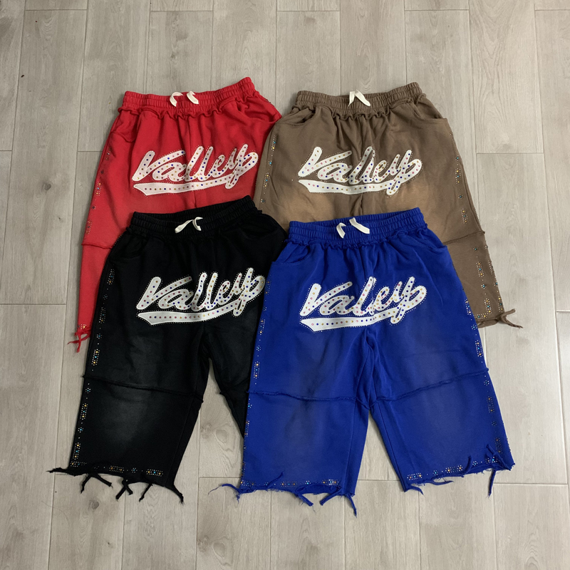 Nouveauté VALLEY Shorts décont - Embroidery Motif avis et prix