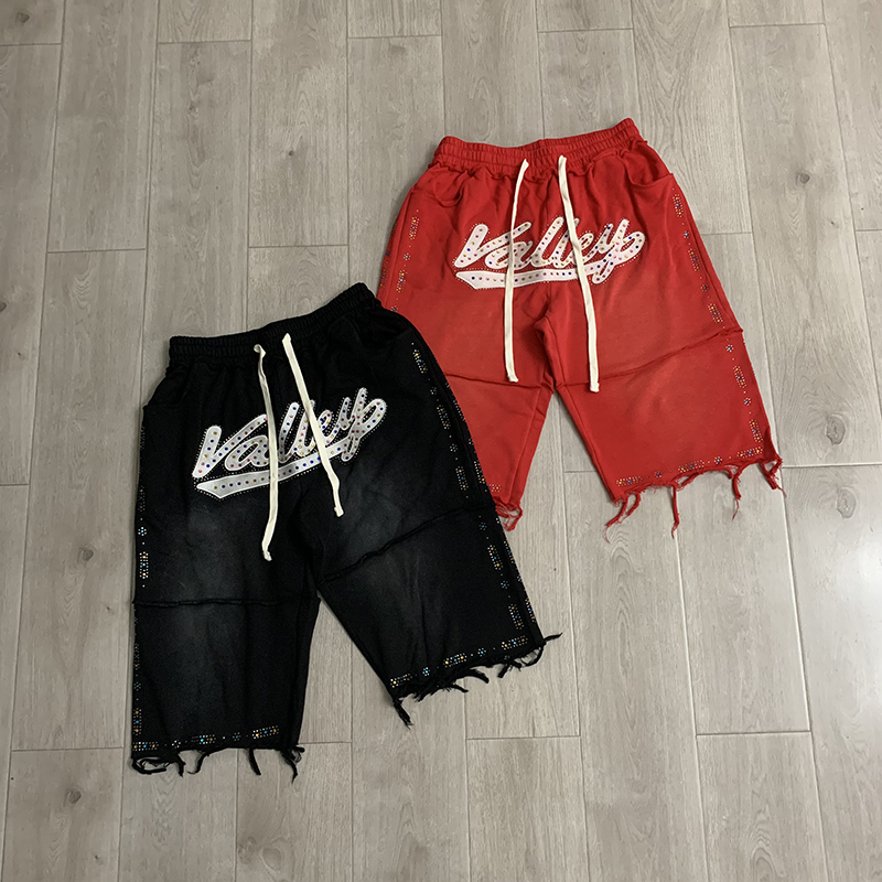 Nouveauté VALLEY Shorts décont - Embroidery Motif avis et prix