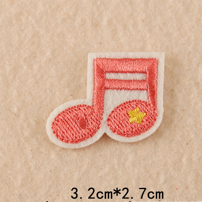 Patch brodé avec motif de dess - Embroidery Egg avis et prix